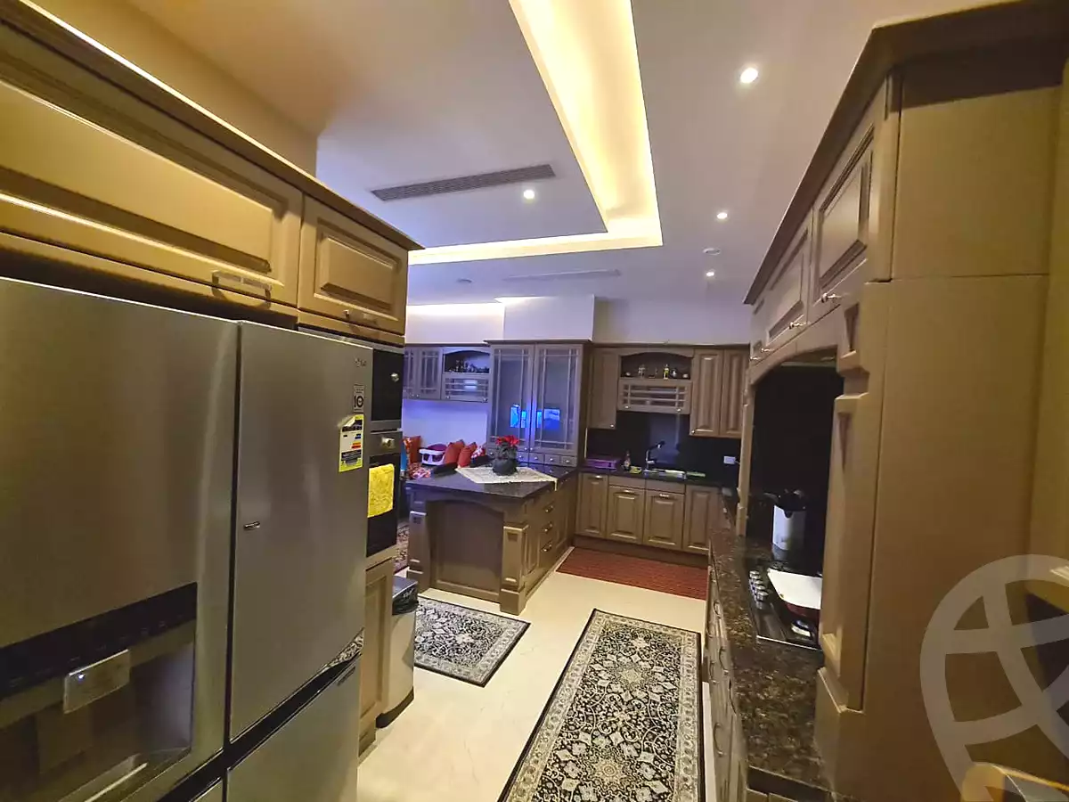 https://aqarmap.com.eg/en/listing/6817182-for-sale-cairo-el-sheikh-zayed-city-compounds-kmbwnd-ljry-swdyk