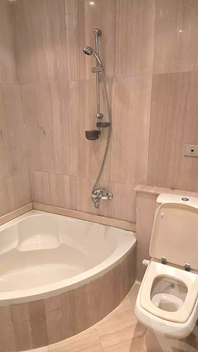 https://aqarmap.com.eg/ar/listing/6817786-for-rent-cairo-6th-of-october-mntq-fr-y-b-6-ktwbr