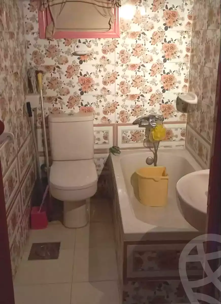 https://aqarmap.com.eg/ar/listing/6818174-for-sale-alexandria-moharram-bey-kanal-al-mahmoudeya-al-bahri-st
