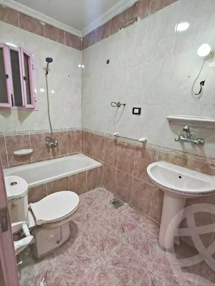 https://aqarmap.com.eg/ar/listing/6821115-for-sale-alexandria-lsywf-el-falki-street-16-el-eslah