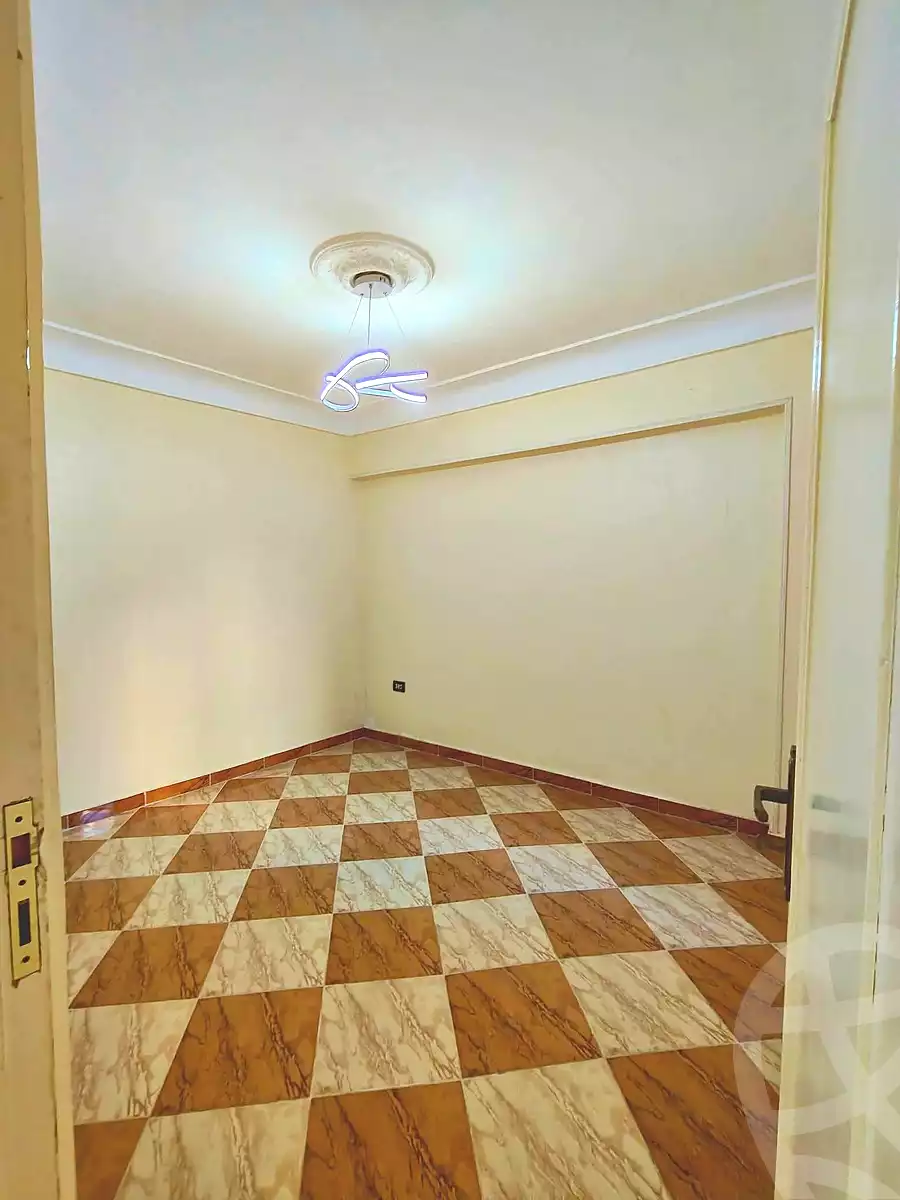 https://aqarmap.com.eg/ar/listing/6821380-for-sale-alexandria-l-jmy-el-hanouvel-al-haded-we-al-soulb-st