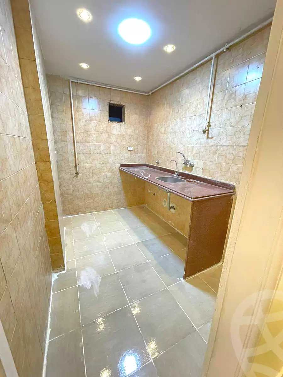 https://aqarmap.com.eg/ar/listing/6822531-for-sale-alexandria-sydy-bshr-sydy-bshr-bhry-gamal-abd-el-nasir-st
