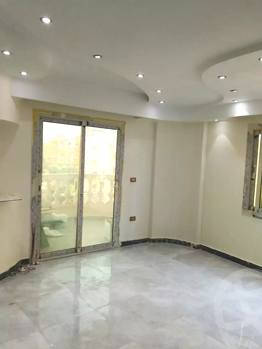 https://aqarmap.com.eg/ar/listing/6823511-for-rent-cairo-el-sheikh-zayed-city-el-hay-elthamen-area-1