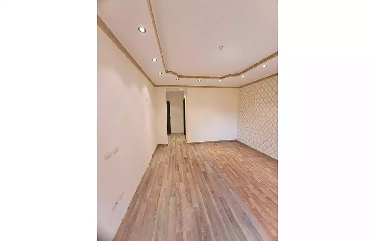 https://aqarmap.com.eg/ar/listing/6823637-for-sale-cairo-el-sheikh-zayed-city-compounds-continental-gardens