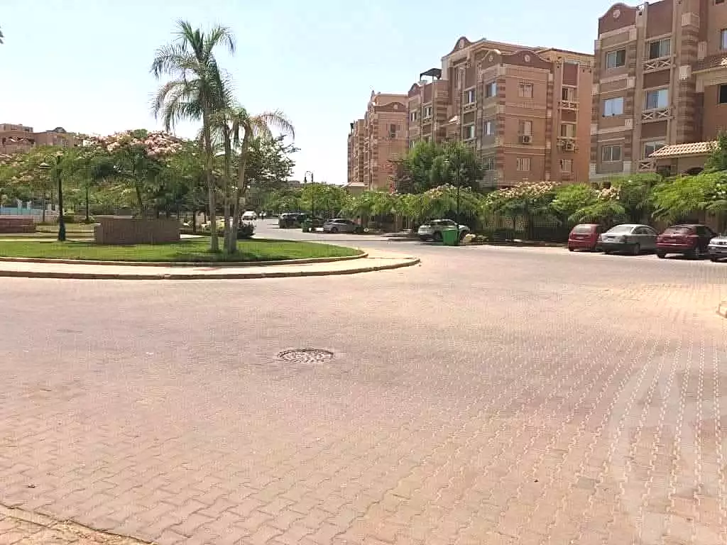 https://aqarmap.com.eg/ar/listing/6823726-for-rent-cairo-el-sheikh-zayed-city-compounds-continental-gardens