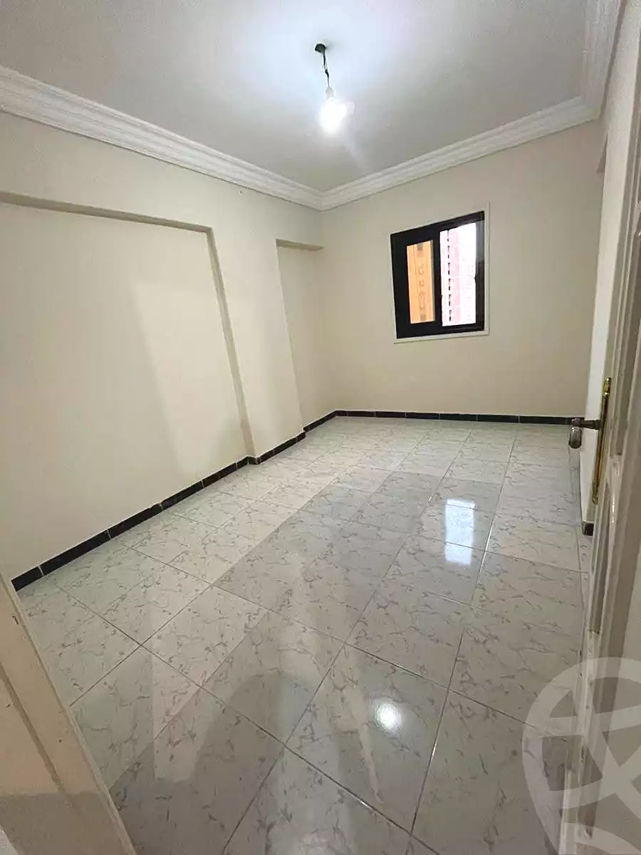 https://aqarmap.com.eg/ar/listing/6823967-for-sale-alexandria-sydy-bshr-sydy-bshr-bhry-street-16