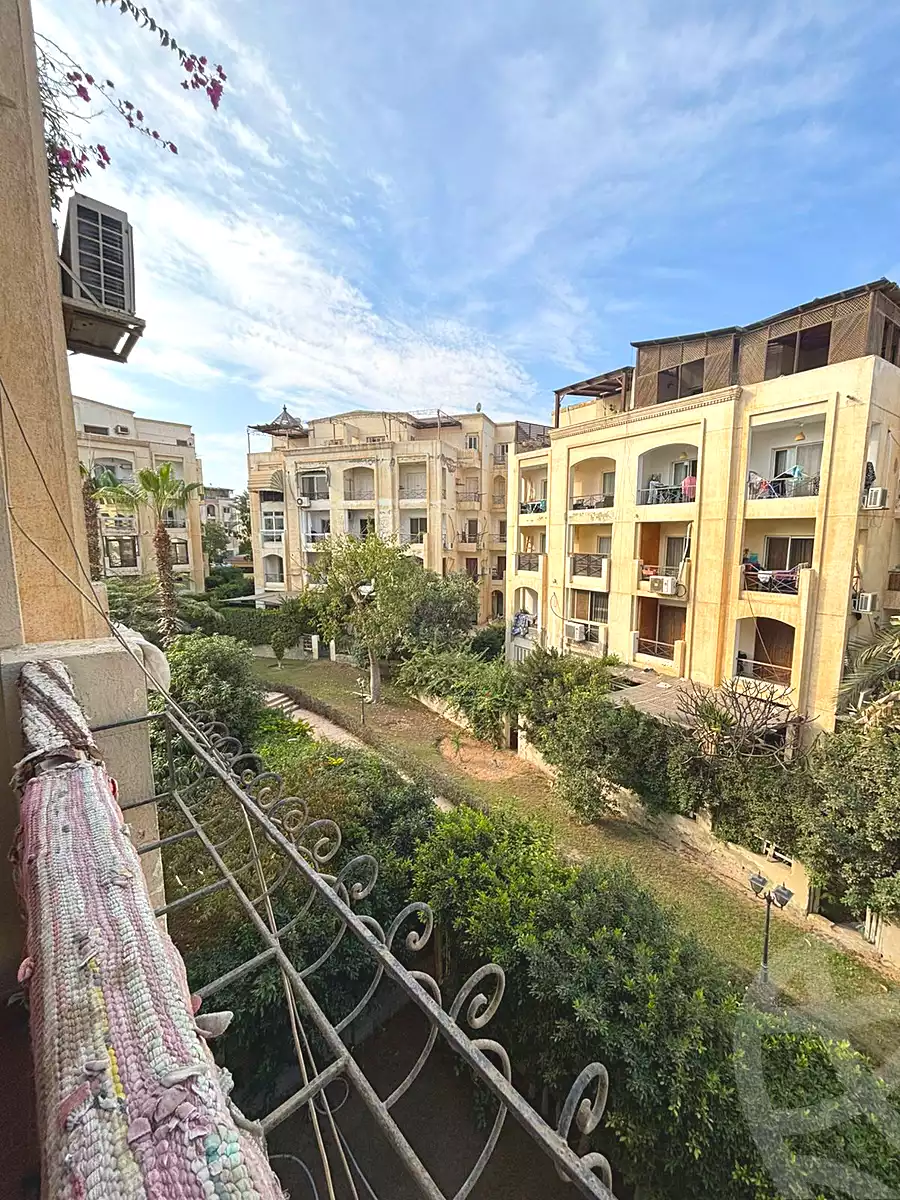 https://aqarmap.com.eg/en/listing/6824358-for-sale-cairo-el-sheikh-zayed-city-compounds-hadayek-el-mohandiseen