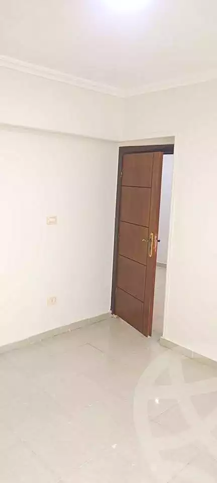 https://aqarmap.com.eg/ar/listing/6826040-for-sale-alexandria-sydy-bshr-sydy-bshr-bhry-shr-mhmd-njyb