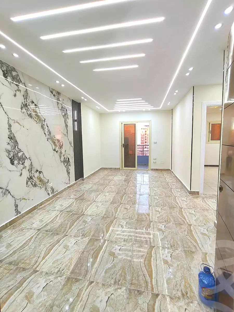 https://aqarmap.com.eg/ar/listing/6826262-for-sale-alexandria-miami-khld-bn-lwlyd
