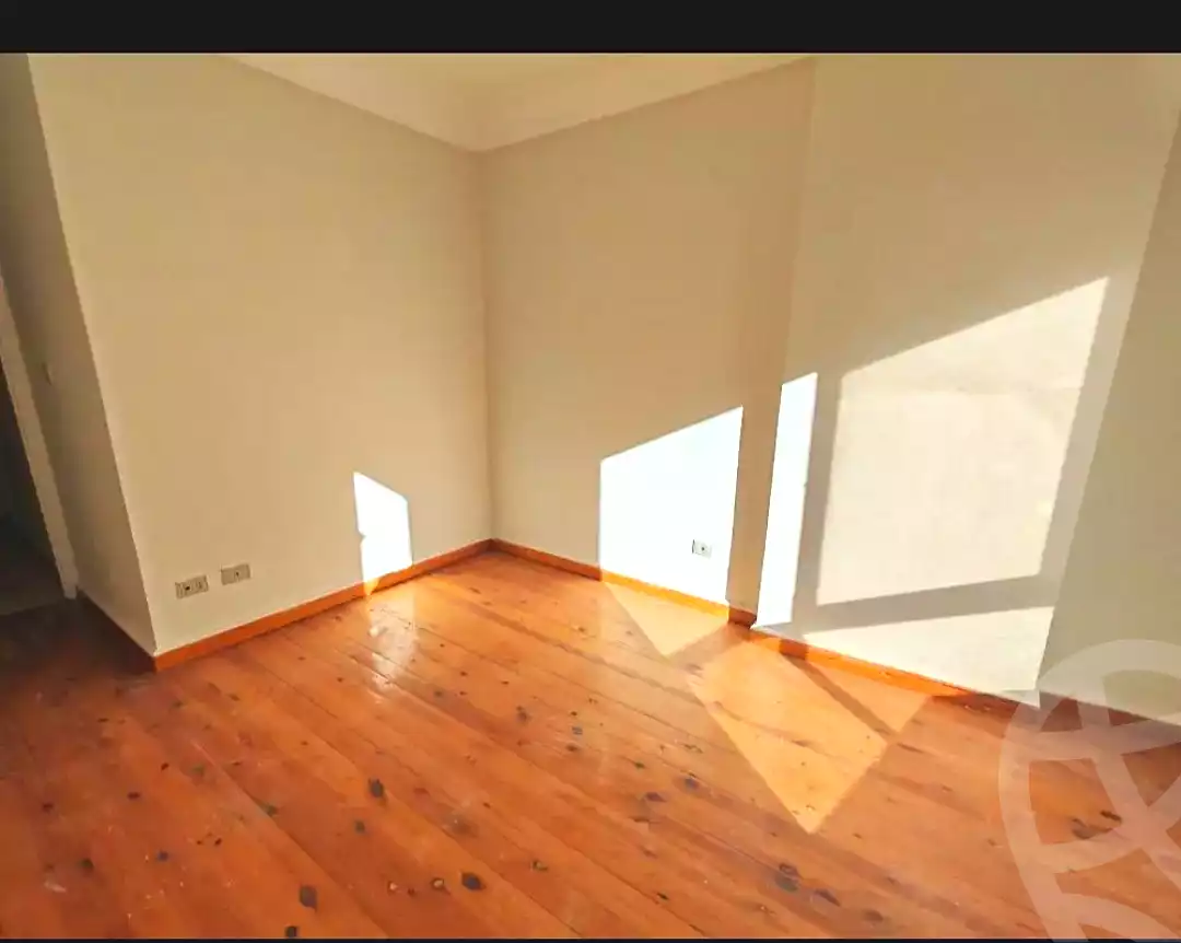 https://aqarmap.com.eg/en/listing/6826623-for-sale-alexandria-el-mandara-alex-el-mandara-bahri