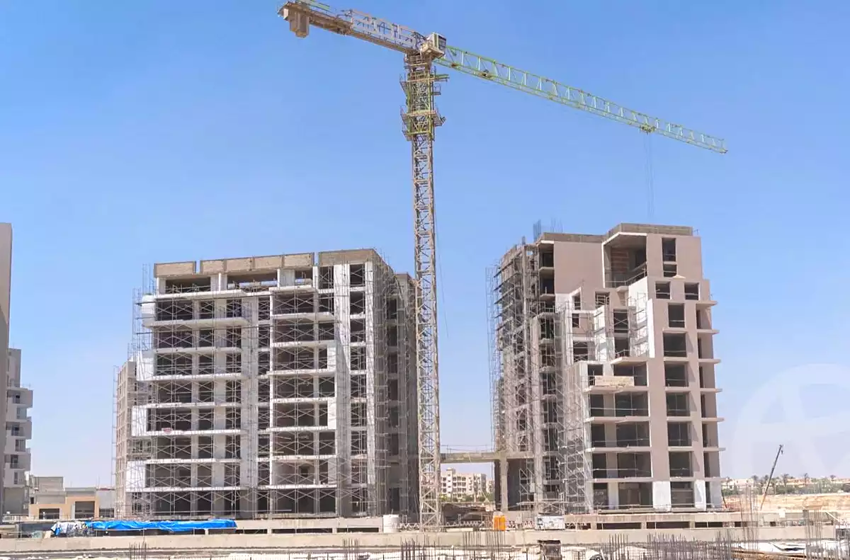 https://aqarmap.com.eg/ar/listing/6827711-for-sale-cairo-el-sheikh-zayed-city-compounds-mwl-205-rkn-blm