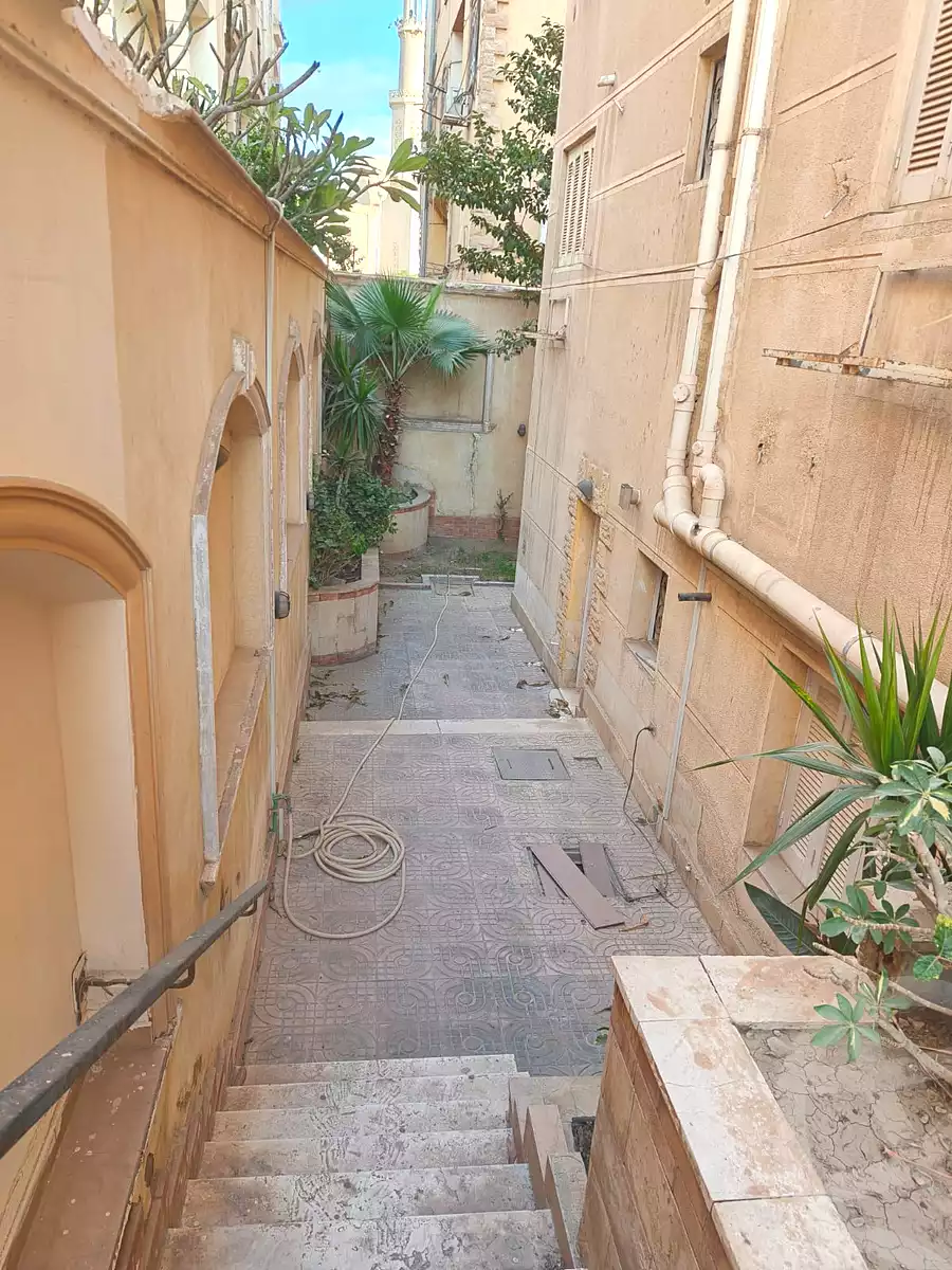 https://aqarmap.com.eg/ar/listing/6827809-for-sale-cairo-new-cairo-el-ahyaa-first-neighborhood-omar-ibn-abd-el-aziz-st