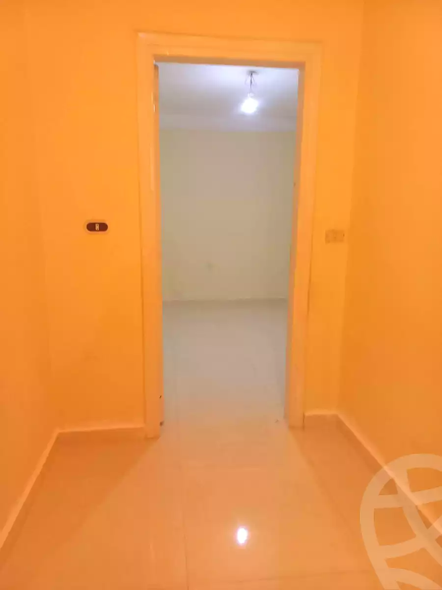 https://aqarmap.com.eg/ar/listing/6827955-for-rent-alexandria-zezenia-ibrahim-el-attar-st