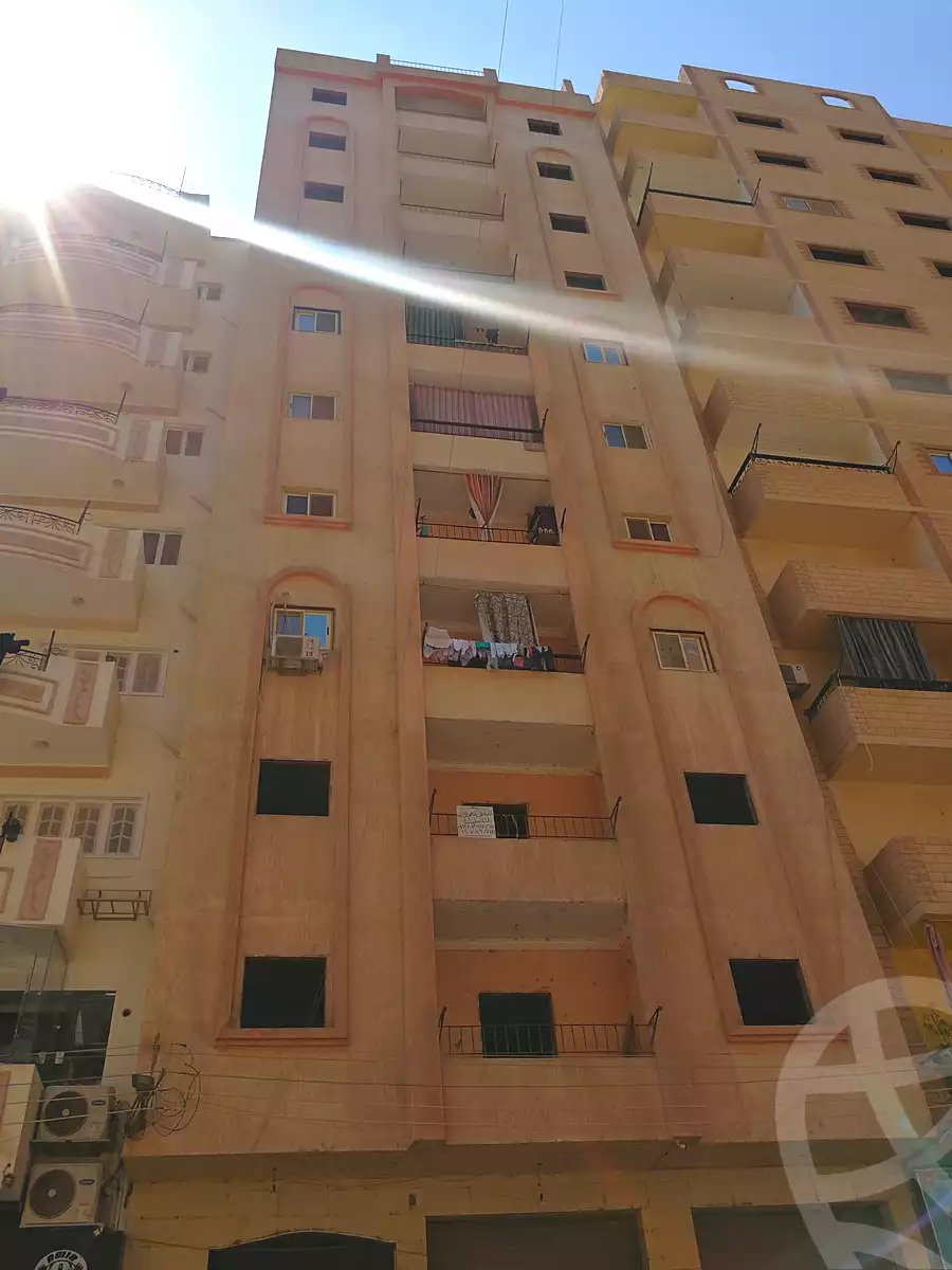 https://aqarmap.com.eg/ar/listing/6828362-for-sale-sharqia-zagazig-zagazig-city-markaz-farouk-st