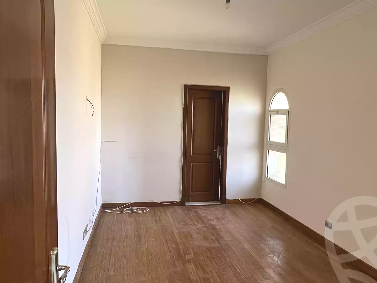 https://aqarmap.com.eg/ar/listing/6828926-for-rent-cairo-new-cairo-compounds-el-deyar-mokhabarat