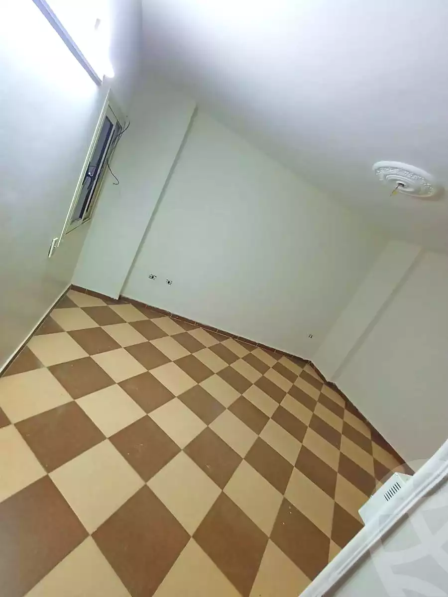 https://aqarmap.com.eg/ar/listing/6829004-for-sale-cairo-helwan-helwan-el-sharkeya-khesro-basha-st