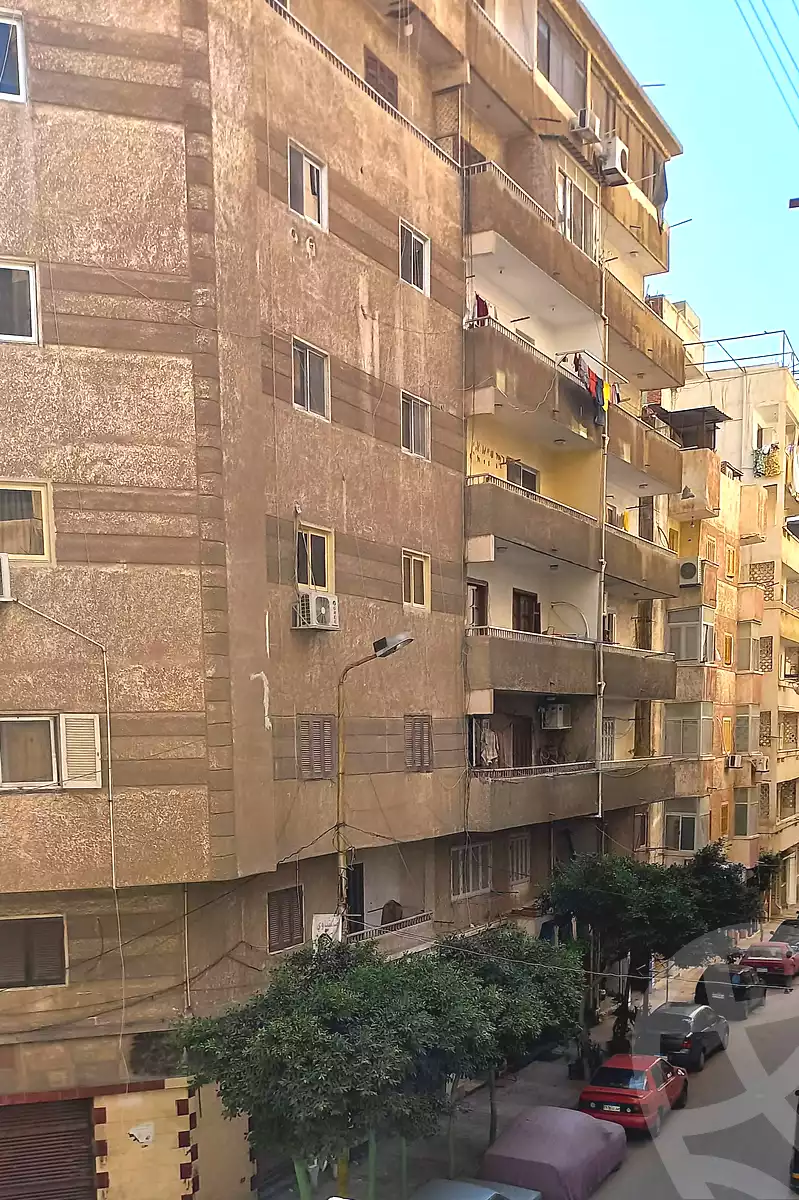https://aqarmap.com.eg/ar/listing/6829298-for-rent-alexandria-zezenia-ibrahim-el-attar-st