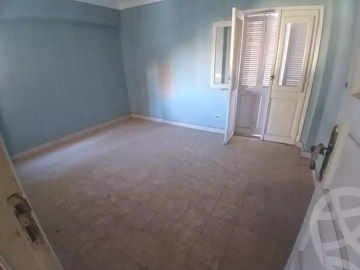https://aqarmap.com.eg/ar/listing/6829865-for-sale-alexandria-l-jmy-lbytsh-el-hay-st