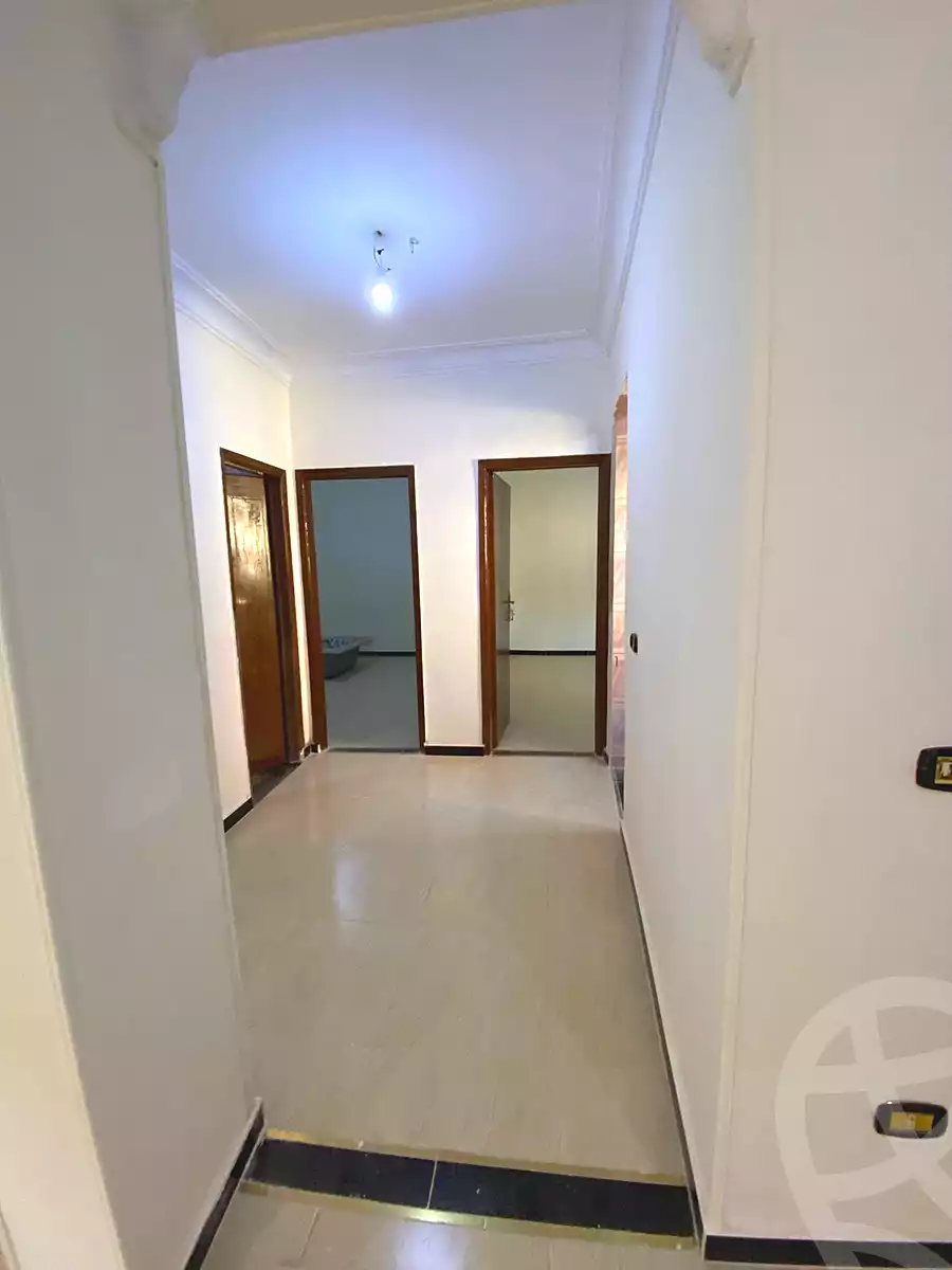 https://aqarmap.com.eg/ar/listing/6830104-for-sale-cairo-ain-shams-jsr-lswys-tqsym-mr-bn-lkhtb