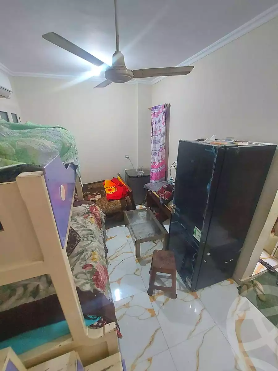 https://aqarmap.com.eg/ar/listing/6830256-for-sale-cairo-helwan-el-shareaa-el-sharby-st