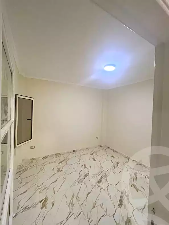 https://aqarmap.com.eg/ar/listing/6830272-for-sale-alexandria-sydy-bshr-sydy-bshr-bhry-shr-mhmwd-l-yswy