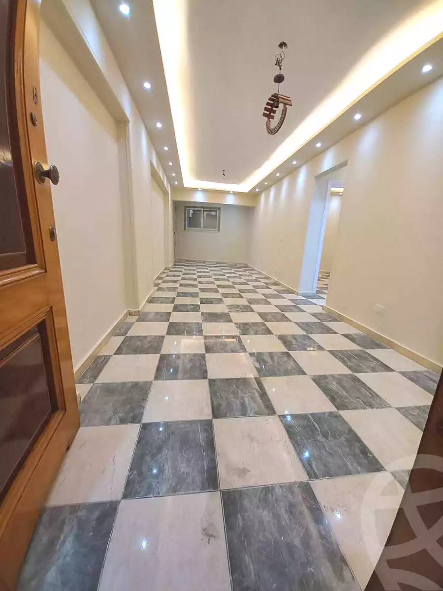 https://aqarmap.com.eg/ar/listing/6830667-for-sale-alexandria-sydy-bshr-sydy-bshr-bhry-shr-mhmwd-l-yswy
