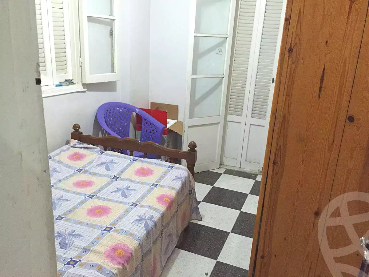 https://aqarmap.com.eg/ar/listing/6830858-for-sale-alexandria-sydy-bshr-sydy-bshr-bhry-magd-el-arab-mohamed-st