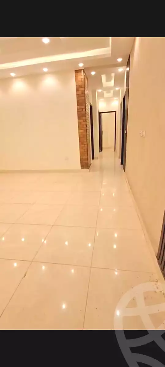 https://aqarmap.com.eg/ar/listing/6830971-for-sale-cairo-6th-of-october-el-ahyaa-neighborhood-3rd-al-hay-al-thalith-st
