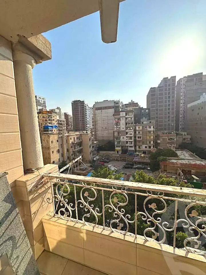 https://aqarmap.com.eg/en/listing/6831162-for-sale-alexandria-sydy-bshr-sydy-bshr-bhry-shr-mhmwd-l-yswy