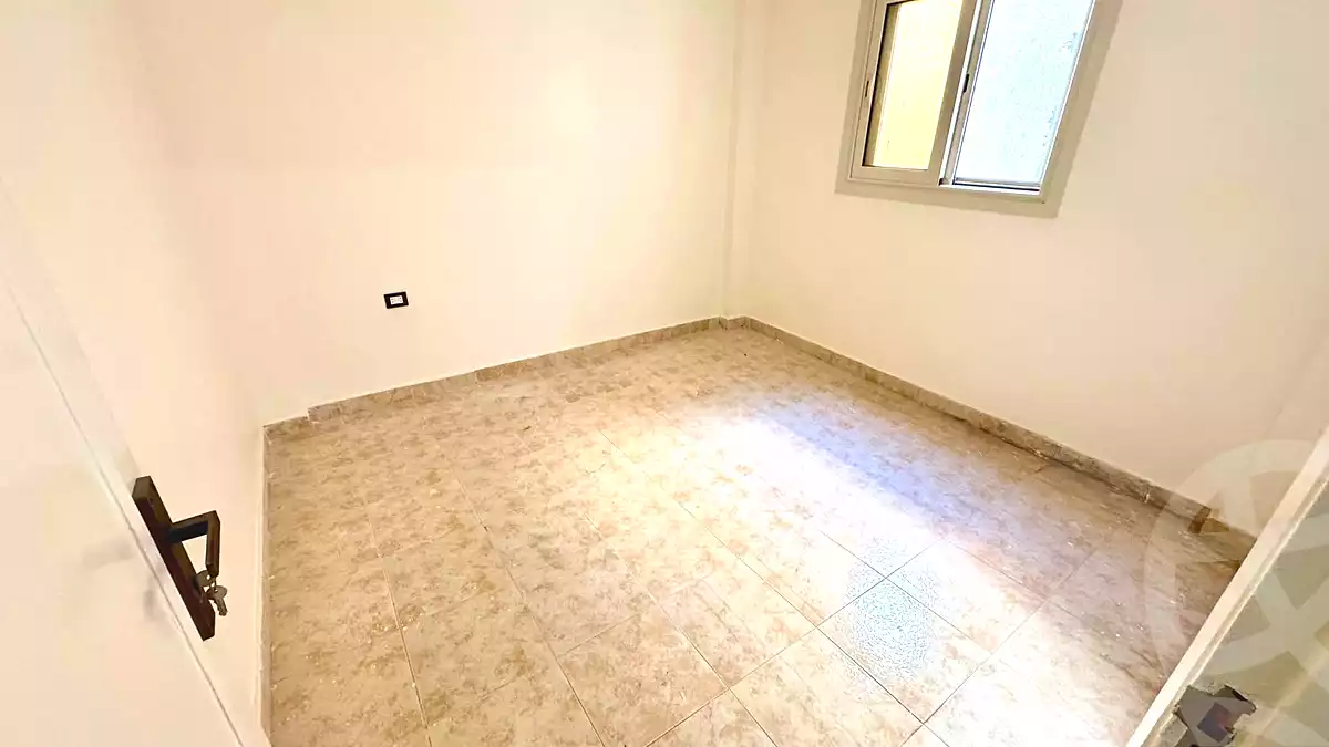 https://aqarmap.com.eg/ar/listing/6831791-for-rent-alexandria-ganaklis