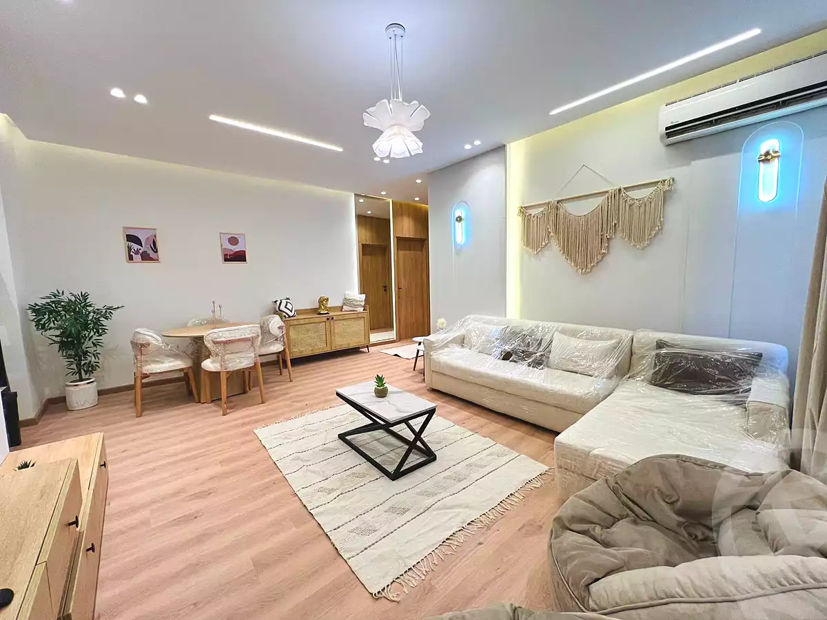 https://aqarmap.com.eg/en/listing/6831843-for-rent-cairo-el-sheikh-zayed-city-compounds-beverly-hills