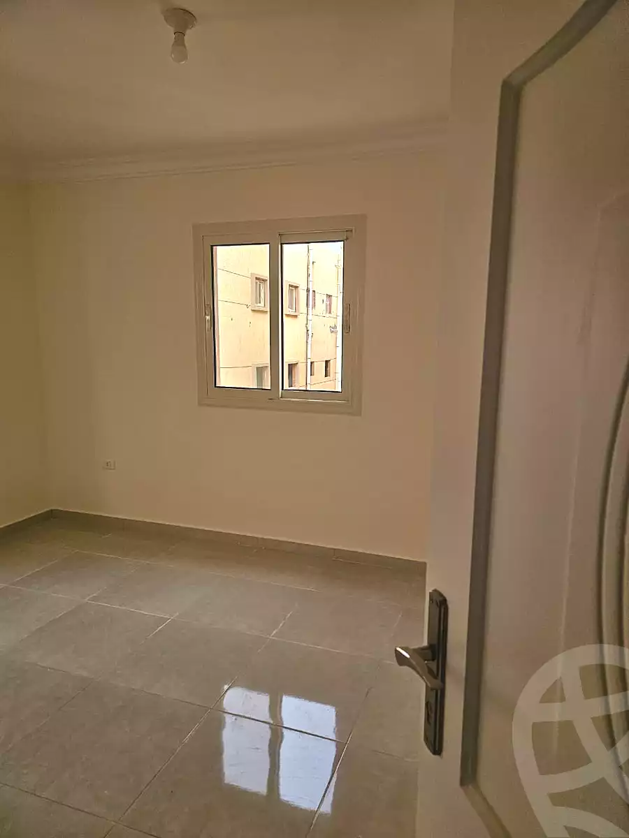 https://aqarmap.com.eg/ar/listing/6831993-for-rent-cairo-6th-of-october-el-tawsaat-el-shamalya-hy-2000-qt