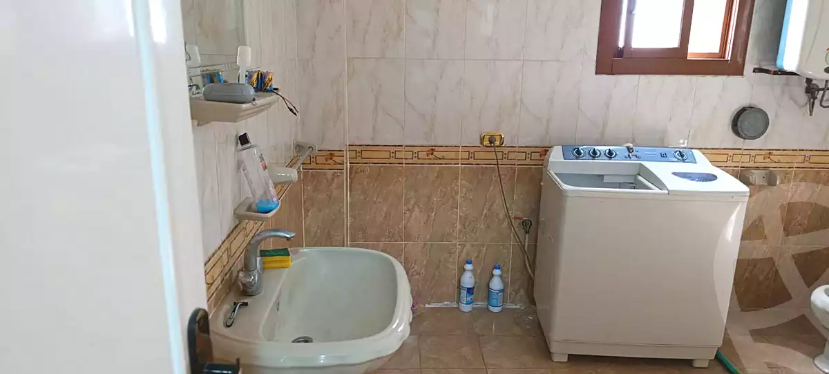 https://aqarmap.com.eg/ar/listing/6832127-for-rent-cairo-6th-of-october-el-ahyaa-neighborhood-2nd-divided-from-al-kafrawei-st