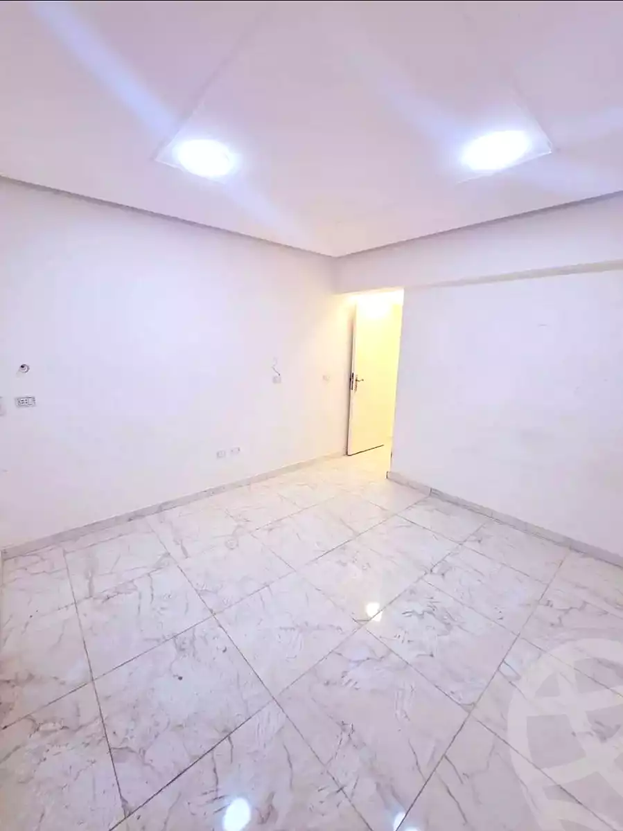 https://aqarmap.com.eg/ar/listing/6832477-for-sale-alexandria-lsywf-gamila-city-compound