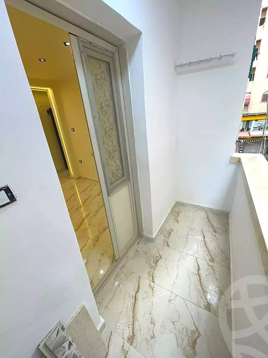 https://aqarmap.com.eg/ar/listing/6832695-for-sale-alexandria-el-asafra-shr-45