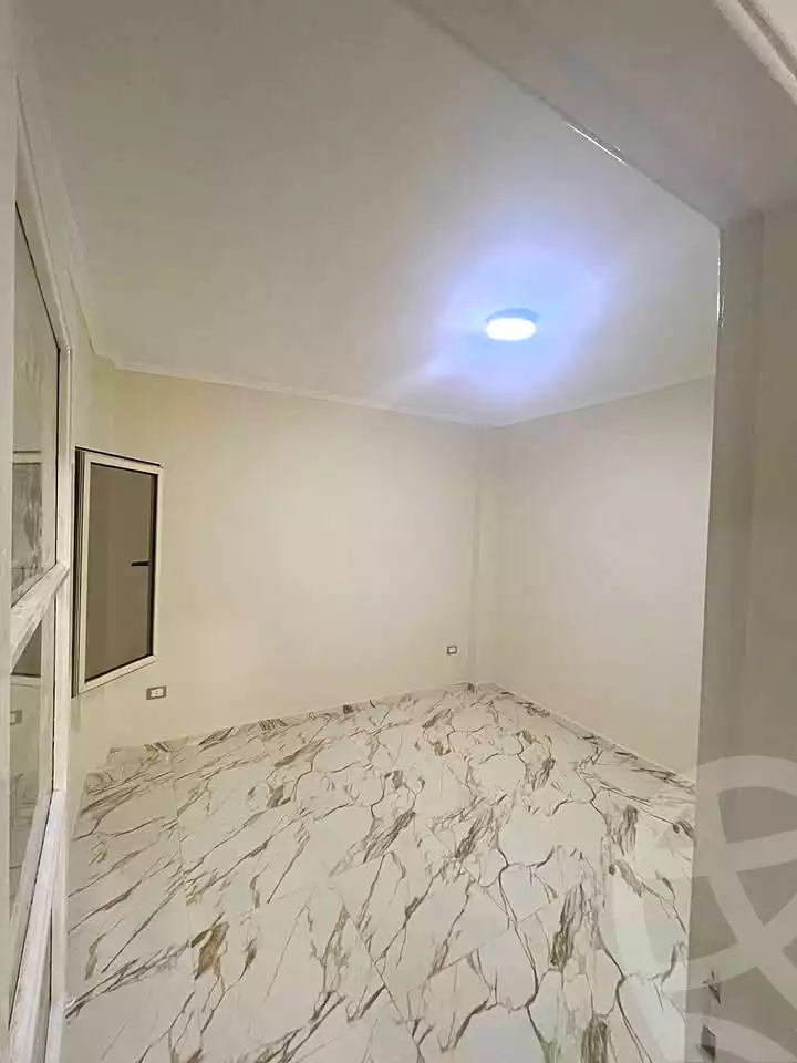 https://aqarmap.com.eg/ar/listing/6833332-for-sale-alexandria-sydy-bshr-sydy-bshr-bhry-gamal-abd-el-nasir-st