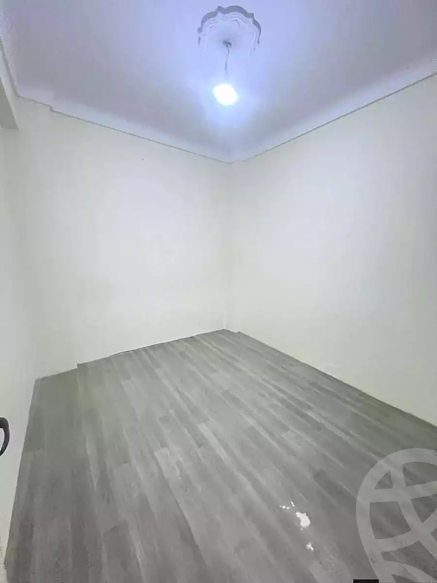 https://aqarmap.com.eg/en/listing/6833460-for-sale-alexandria-lsywf-el-falki