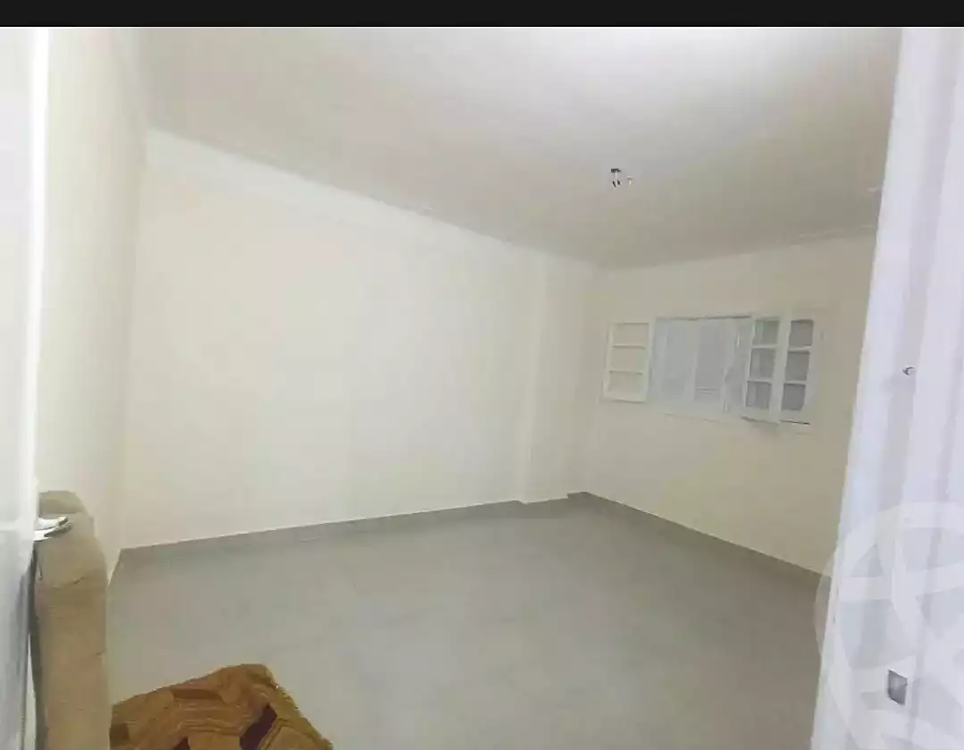 https://aqarmap.com.eg/ar/listing/6833960-for-sale-alexandria-sydy-bshr-sydy-bshr-bhry-gamal-abd-el-nasir-st