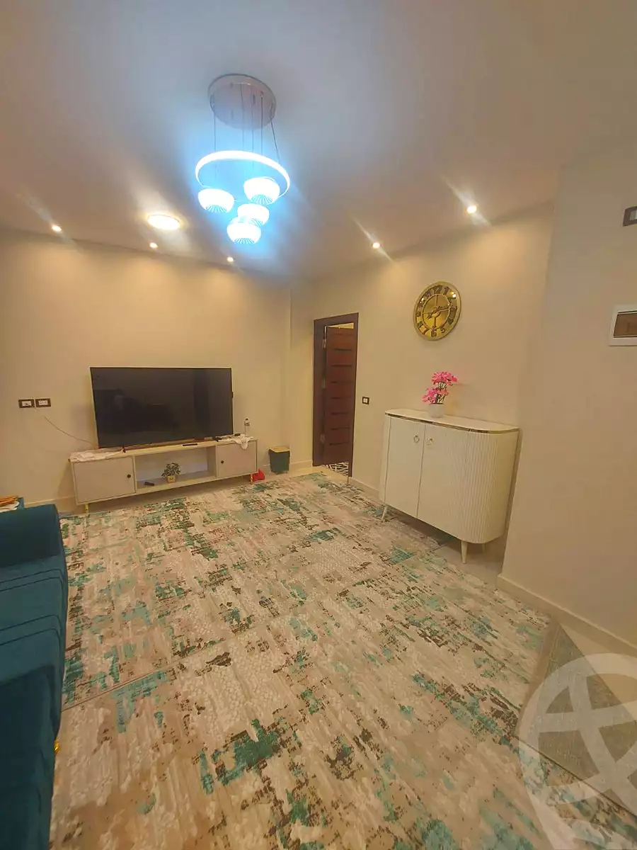 https://aqarmap.com.eg/ar/listing/6834912-for-sale-cairo-helwan-el-shareaa-el-sharby-st