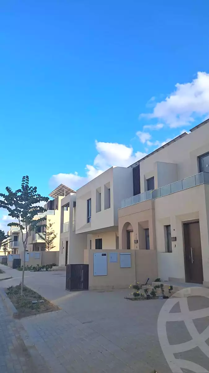 https://aqarmap.com.eg/ar/listing/6835426-for-sale-cairo-el-sheikh-zayed-city-lshykh-zyd-ljdyd-vye