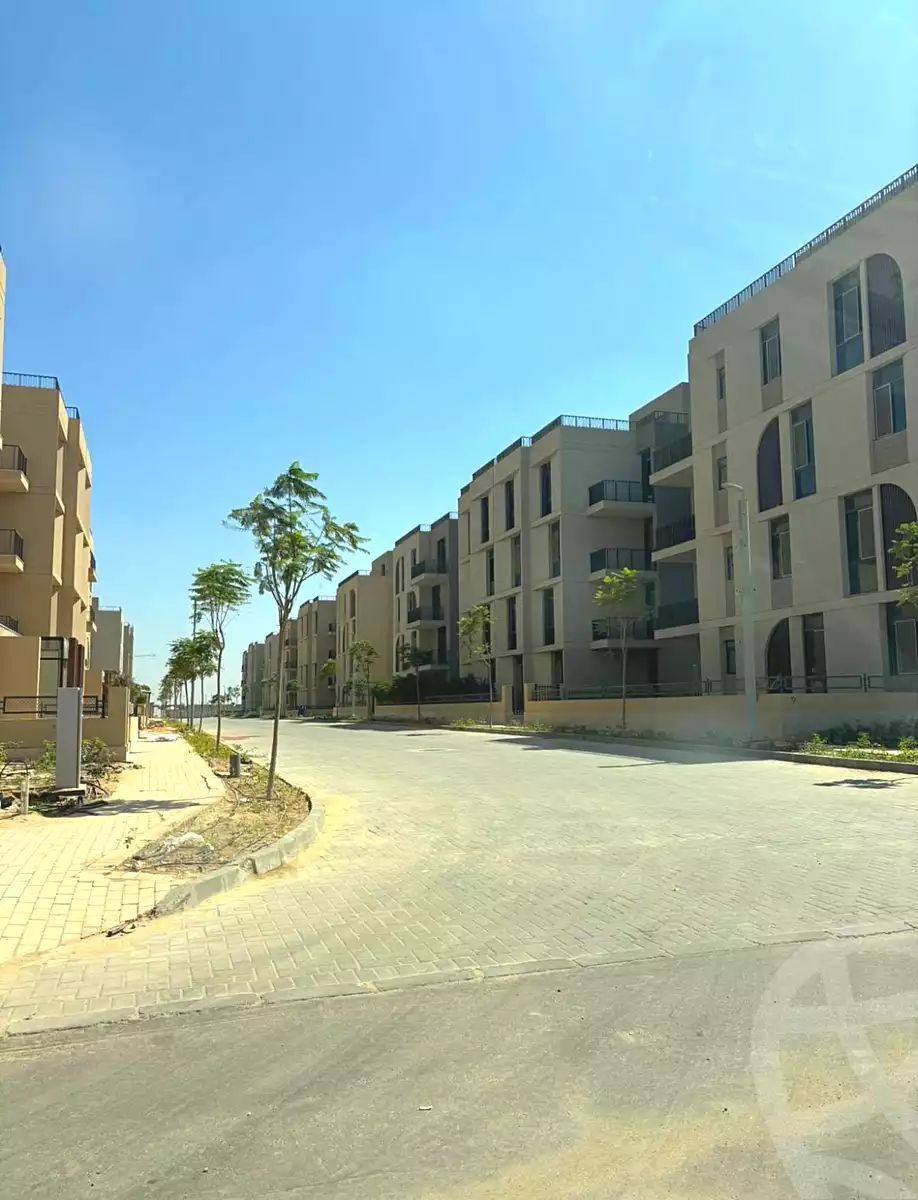 https://aqarmap.com.eg/ar/listing/6835426-for-sale-cairo-el-sheikh-zayed-city-lshykh-zyd-ljdyd-vye
