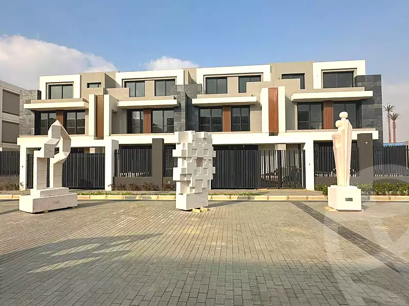https://aqarmap.com.eg/ar/listing/6835455-for-sale-cairo-new-cairo-compounds-el-patio-town-compound-la-vista