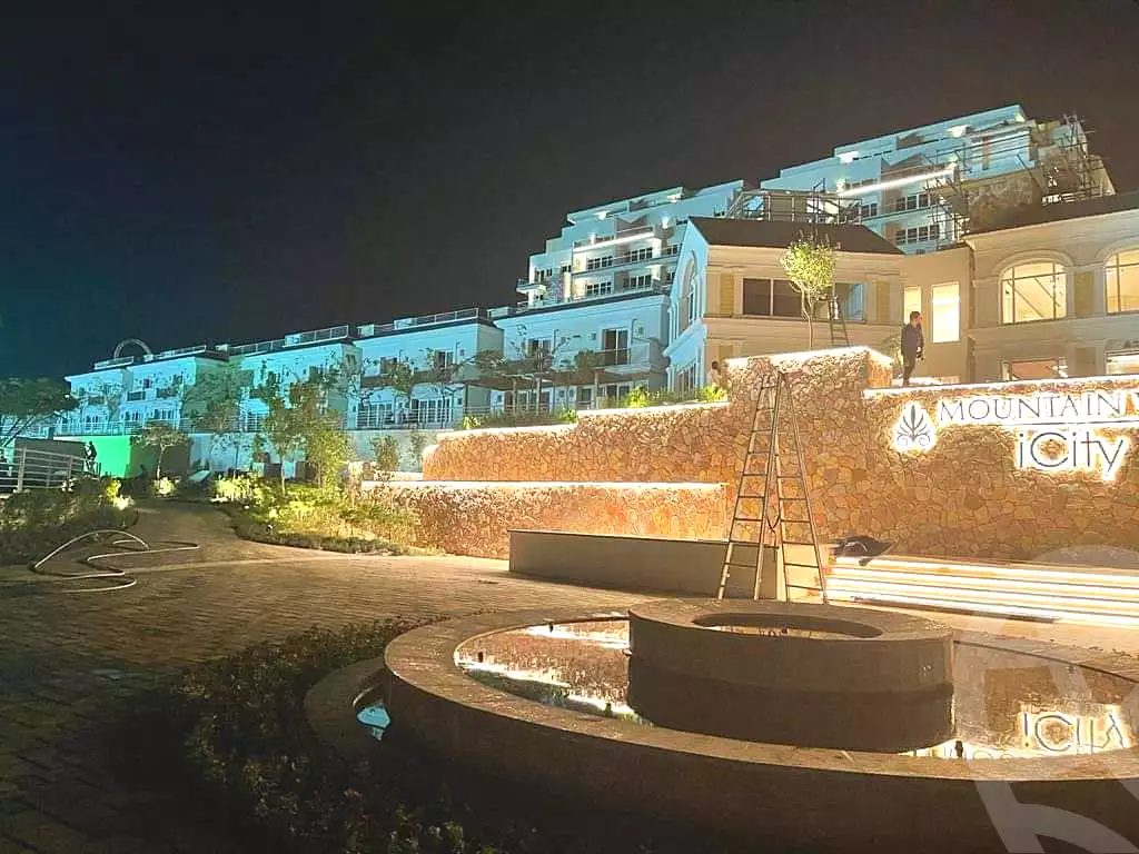 https://aqarmap.com.eg/ar/listing/6835625-for-sale-cairo-new-cairo-compounds-mwntn-fyw-y-syty-mountain-park-mountain-view-icity