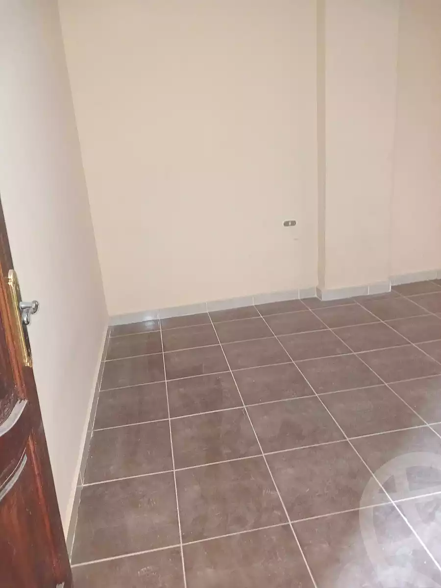 https://aqarmap.com.eg/ar/listing/6836268-for-sale-alexandria-al-agamy-el-hanouvel