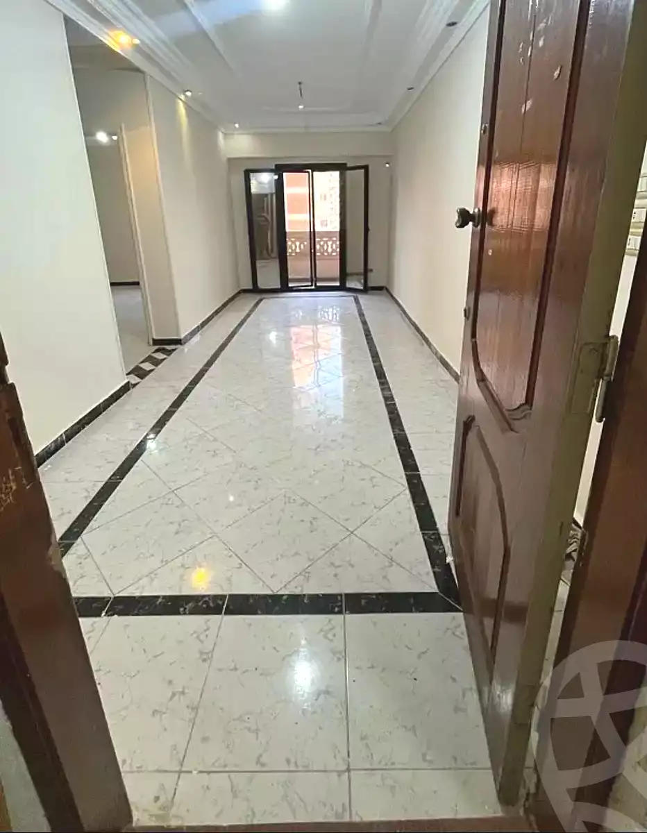 https://aqarmap.com.eg/ar/listing/6836541-for-sale-alexandria-sydy-bshr-sydy-bshr-bhry-street-16