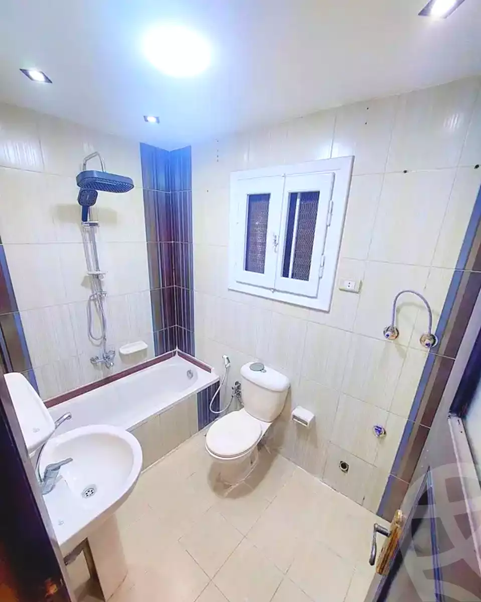 https://aqarmap.com.eg/ar/listing/6836564-for-sale-alexandria-sydy-bshr-sydy-bshr-bhry-street-16