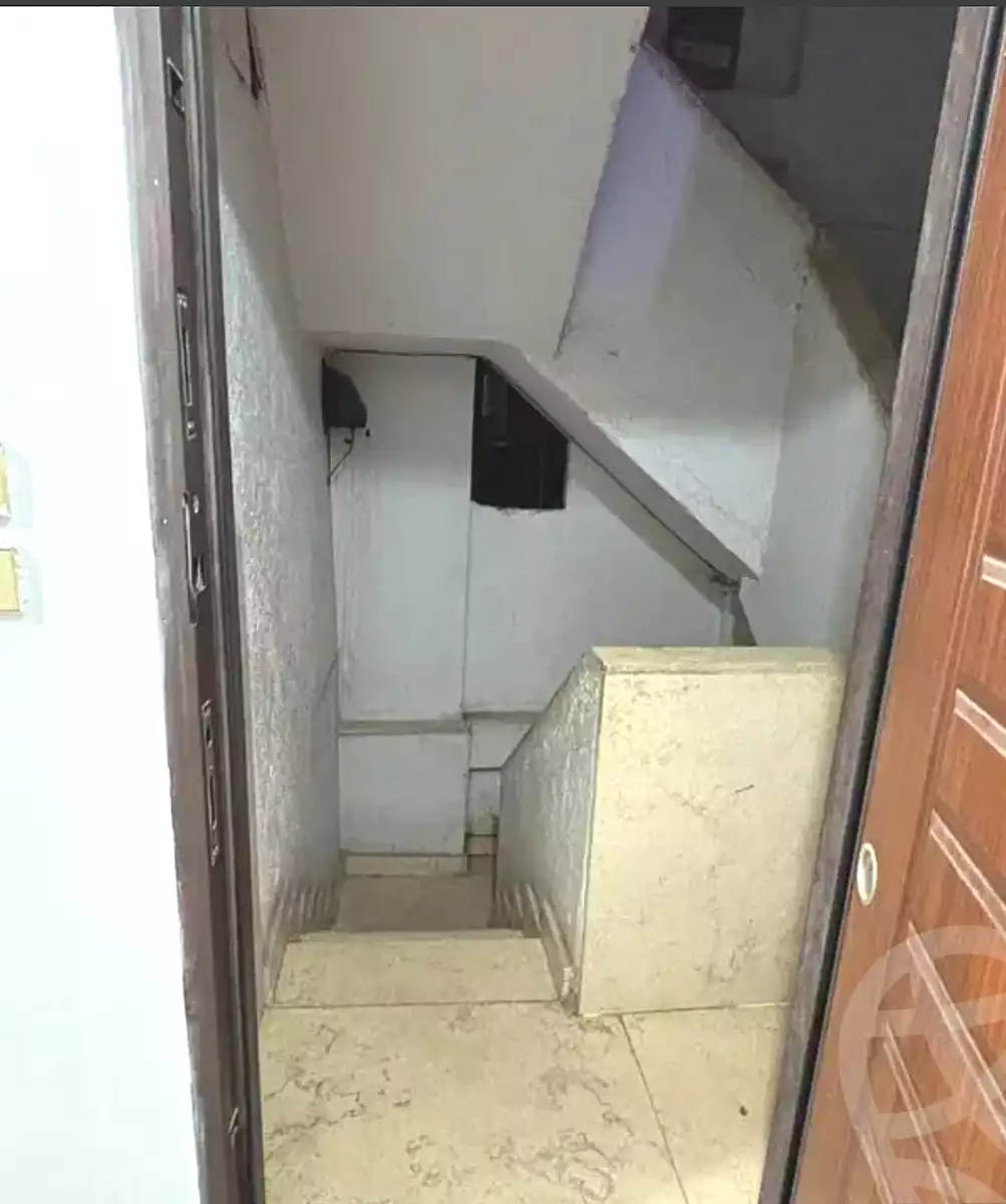 https://aqarmap.com.eg/en/listing/6836596-for-sale-alexandria-moharram-bey-othman-galal-st