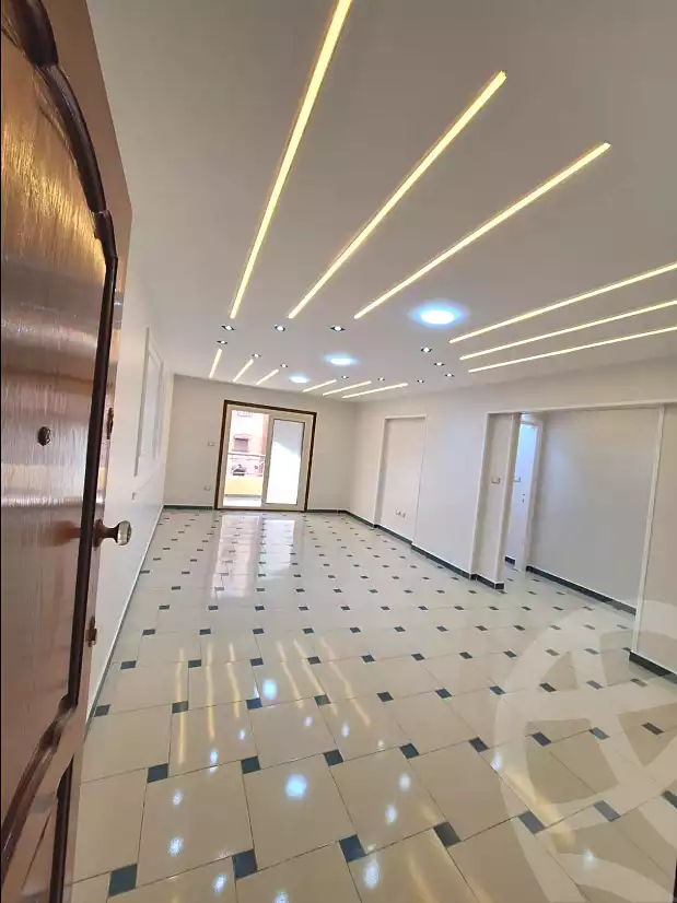 https://aqarmap.com.eg/ar/listing/6837300-for-sale-alexandria-sydy-bshr-sydy-bshr-bhry-shr-mhmwd-l-yswy