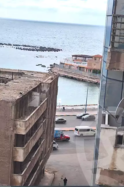 https://aqarmap.com.eg/ar/listing/6837420-for-sale-alexandria-sydy-bshr-sydy-bshr-bhry-shr-mhmwd-l-yswy