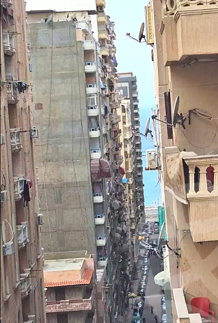 https://aqarmap.com.eg/ar/listing/6837445-for-sale-alexandria-sydy-bshr-sydy-bshr-bhry-street-15